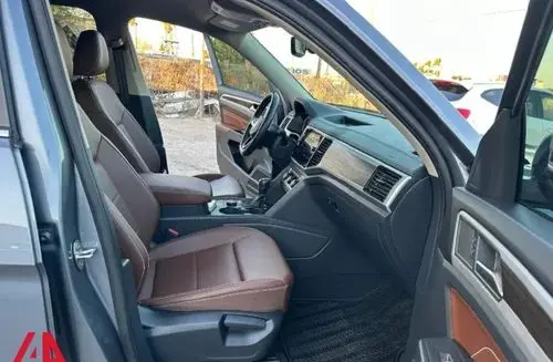 VOLKSWAGEN Atlas 