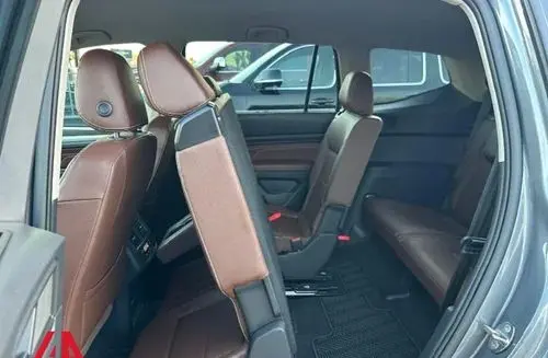 VOLKSWAGEN Atlas 