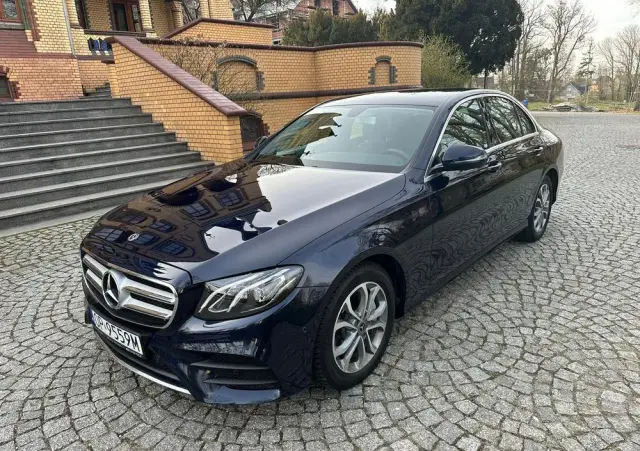 MERCEDES-BENZ Klasa E 