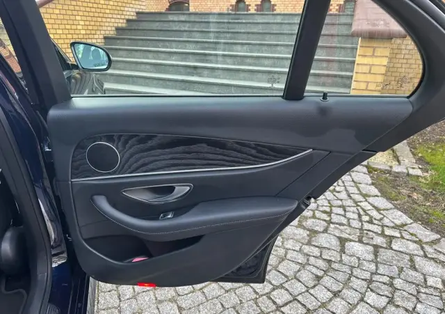 MERCEDES-BENZ Klasa E 