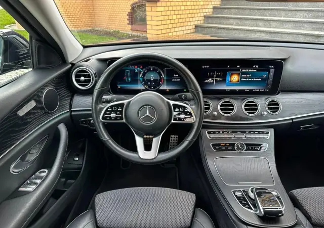 MERCEDES-BENZ Klasa E 