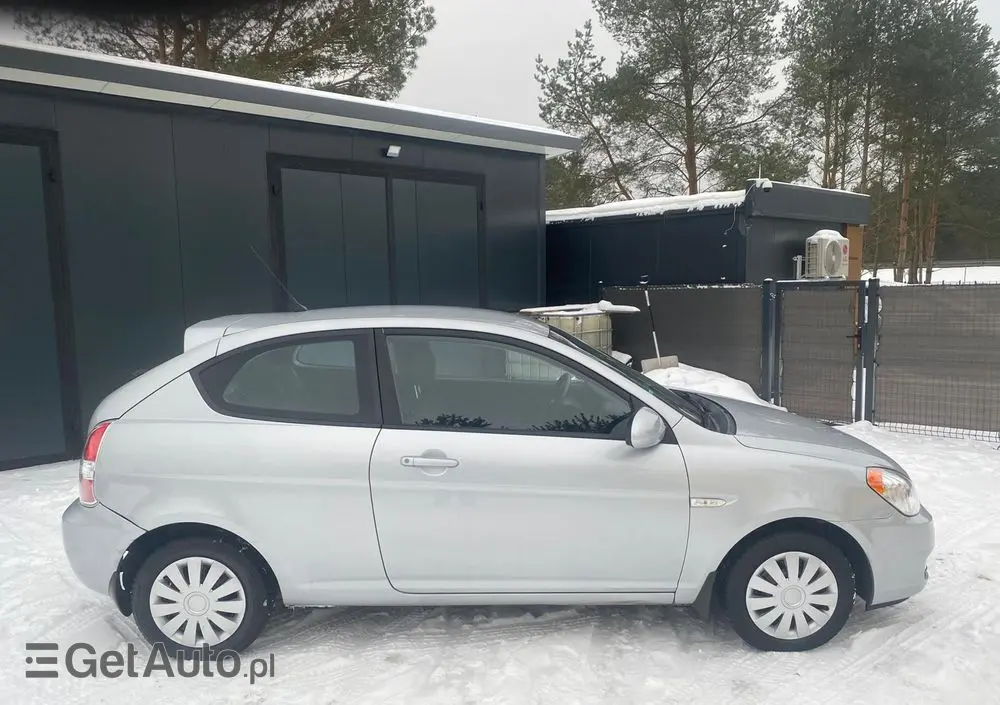 HYUNDAI Accent 1.4 GL