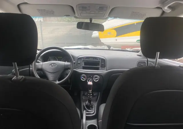 HYUNDAI Accent 1.4 GL