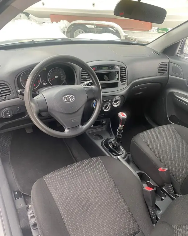 HYUNDAI Accent 1.4 GL