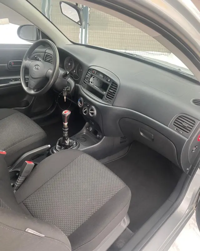 HYUNDAI Accent 1.4 GL