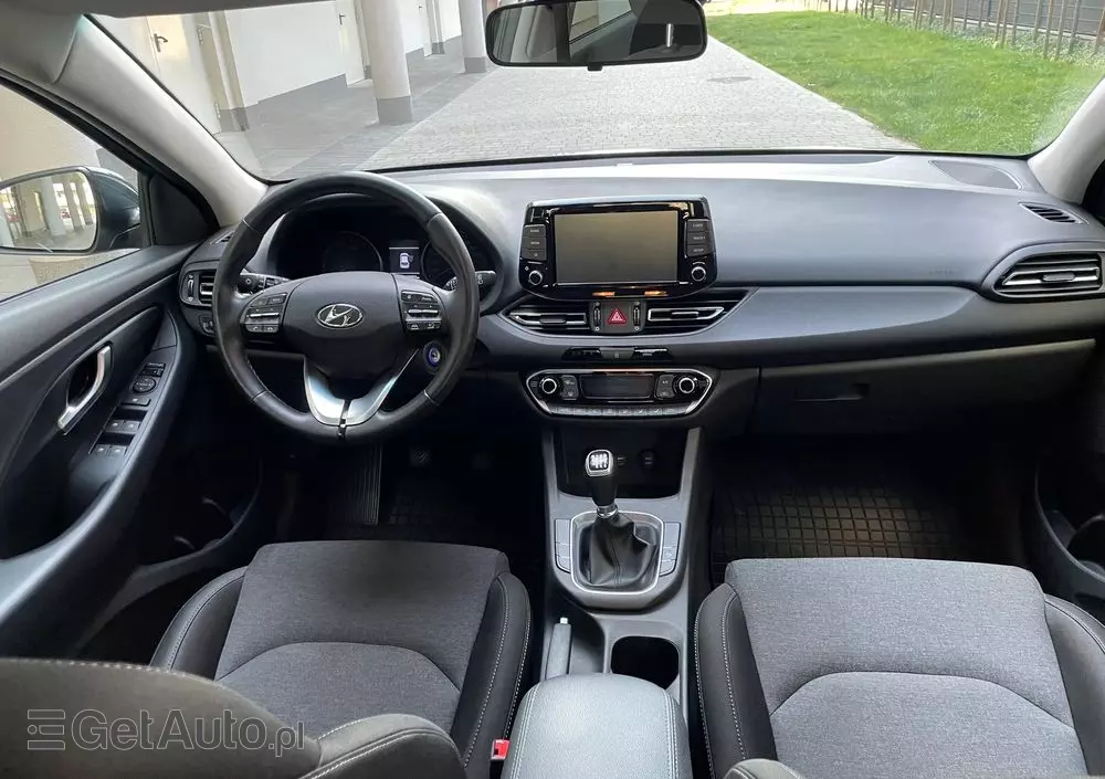 HYUNDAI I30 1.5 DPI Smart