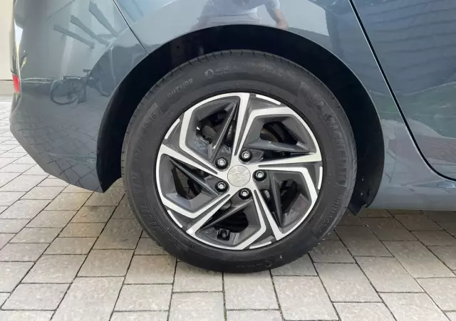 HYUNDAI I30 1.5 DPI Smart