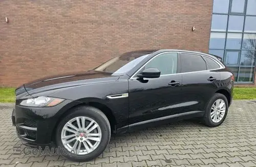 JAGUAR F-Pace 