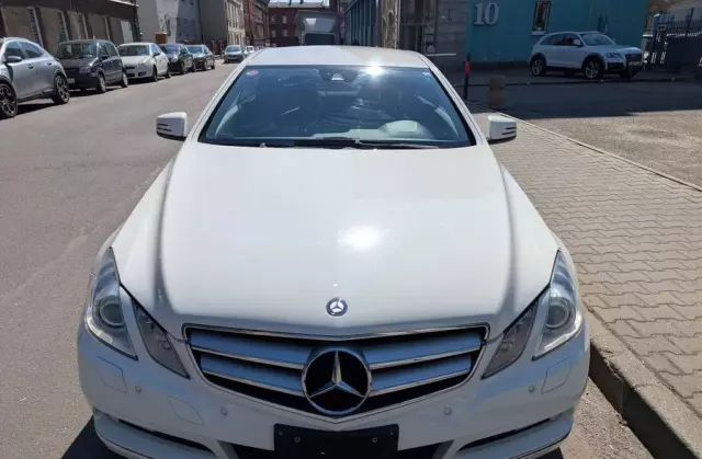 MERCEDES-BENZ Klasa E 