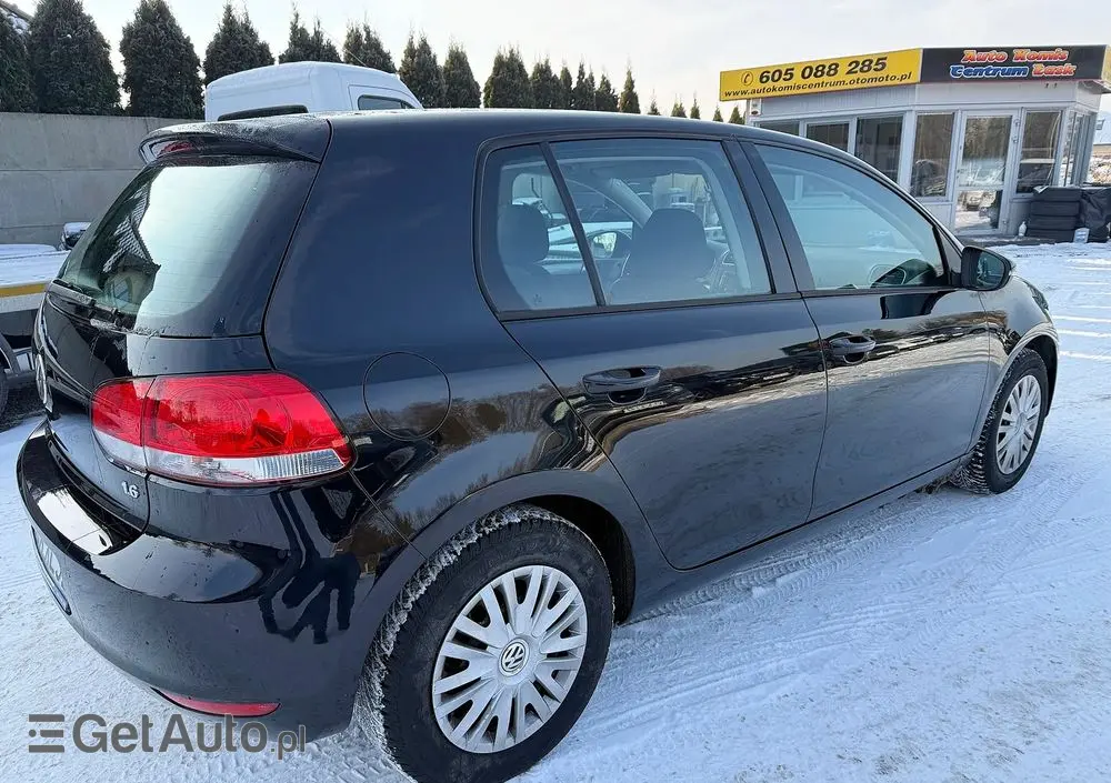 VOLKSWAGEN Golf 1.6 Trendline