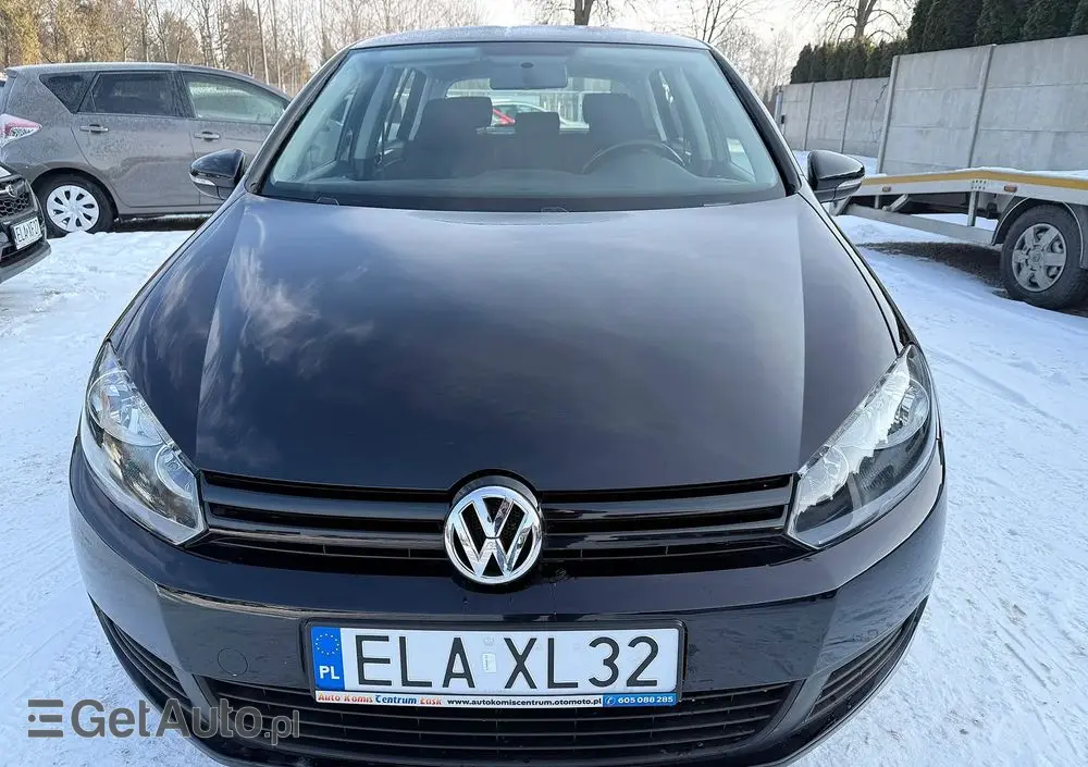 VOLKSWAGEN Golf 1.6 Trendline