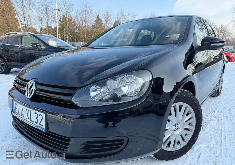 VOLKSWAGEN Golf 1.6 Trendline