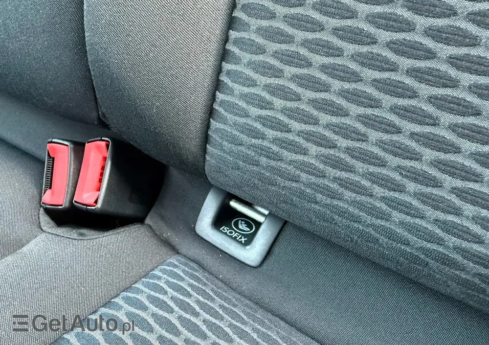 VOLKSWAGEN Golf 1.6 Trendline