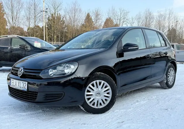 VOLKSWAGEN Golf 1.6 Trendline