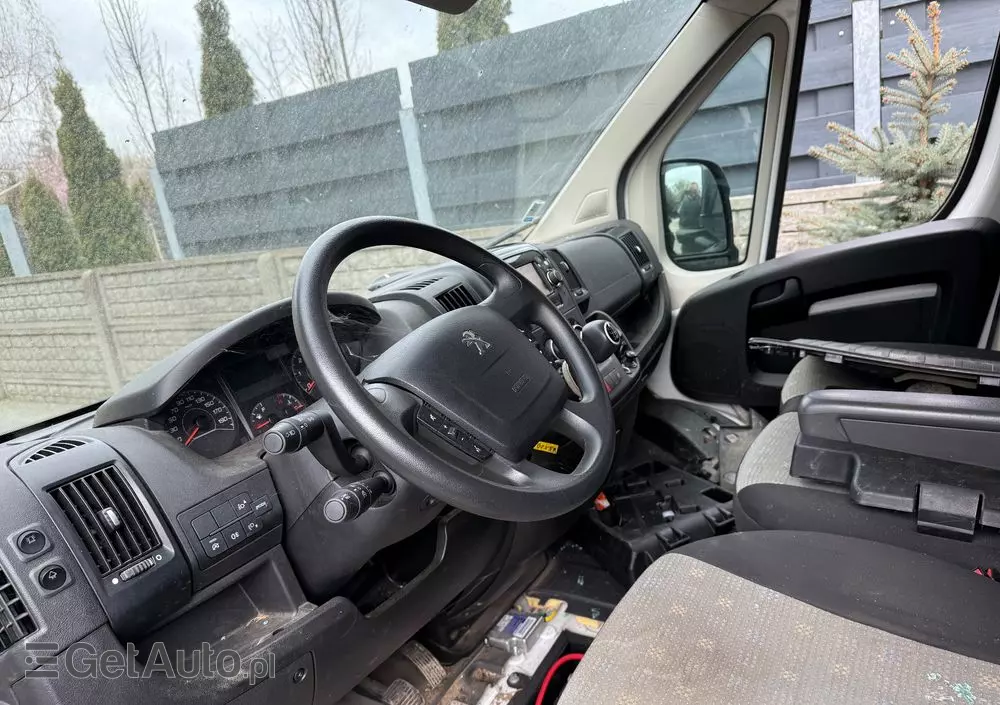 PEUGEOT Boxer L2H2 