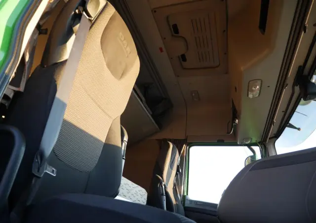 DAF XF 106.460 Standard / Salon Polska 