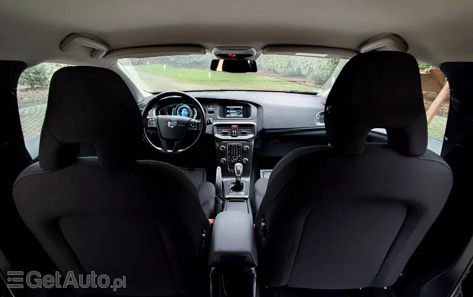 VOLVO V40 T2 Momentum