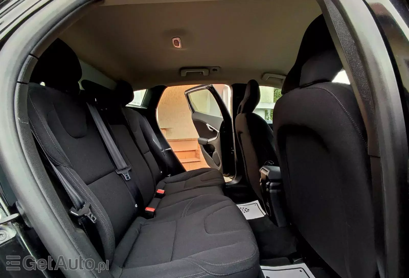 VOLVO V40 T2 Momentum