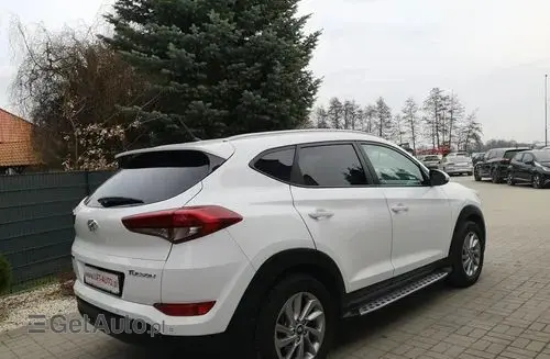 HYUNDAI Tucson 