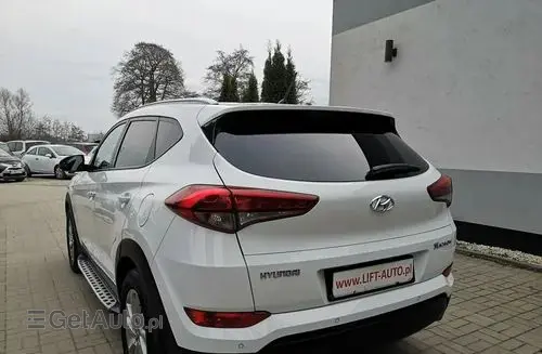 HYUNDAI Tucson 