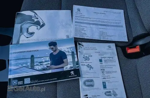 PEUGEOT Partner 