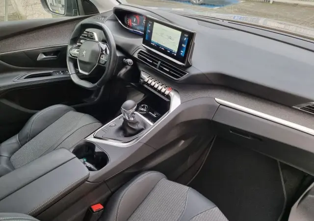 PEUGEOT 3008 1.5 BlueHDi Allure Pack S&S