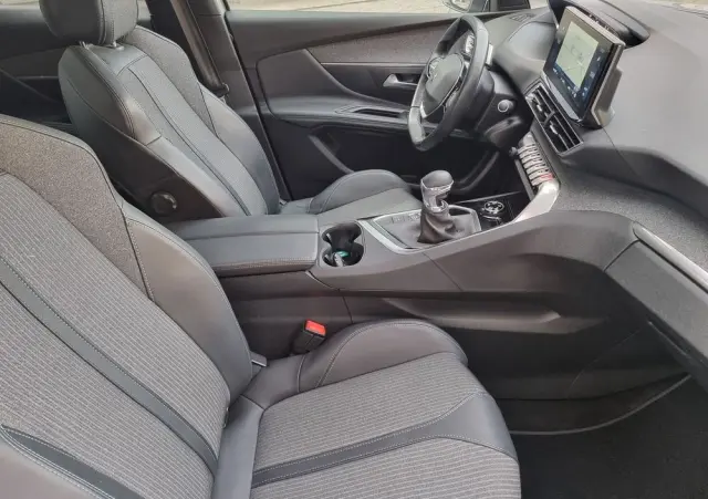 PEUGEOT 3008 1.5 BlueHDi Allure Pack S&S