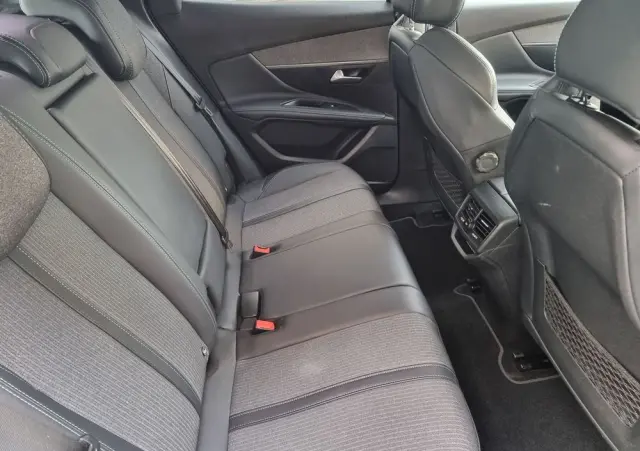 PEUGEOT 3008 1.5 BlueHDi Allure Pack S&S