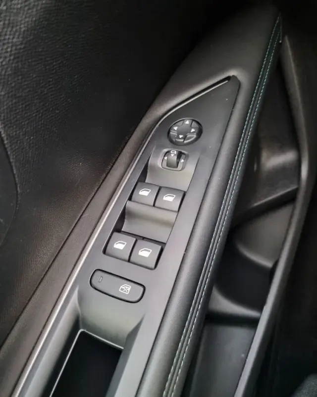 PEUGEOT 3008 1.5 BlueHDi Allure Pack S&S