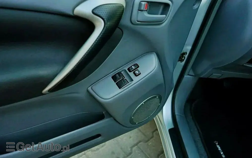 TOYOTA RAV4 2.0 D-4D 4x4