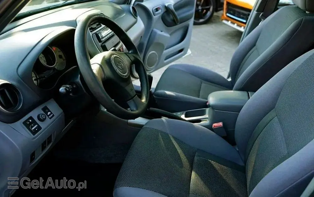 TOYOTA RAV4 2.0 D-4D 4x4