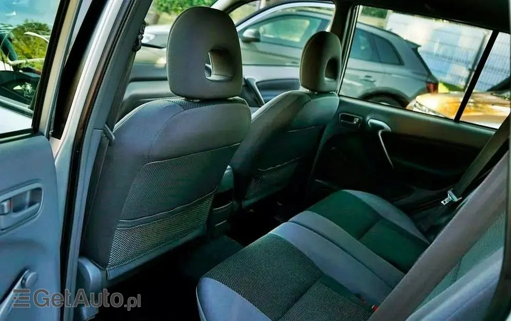 TOYOTA RAV4 2.0 D-4D 4x4