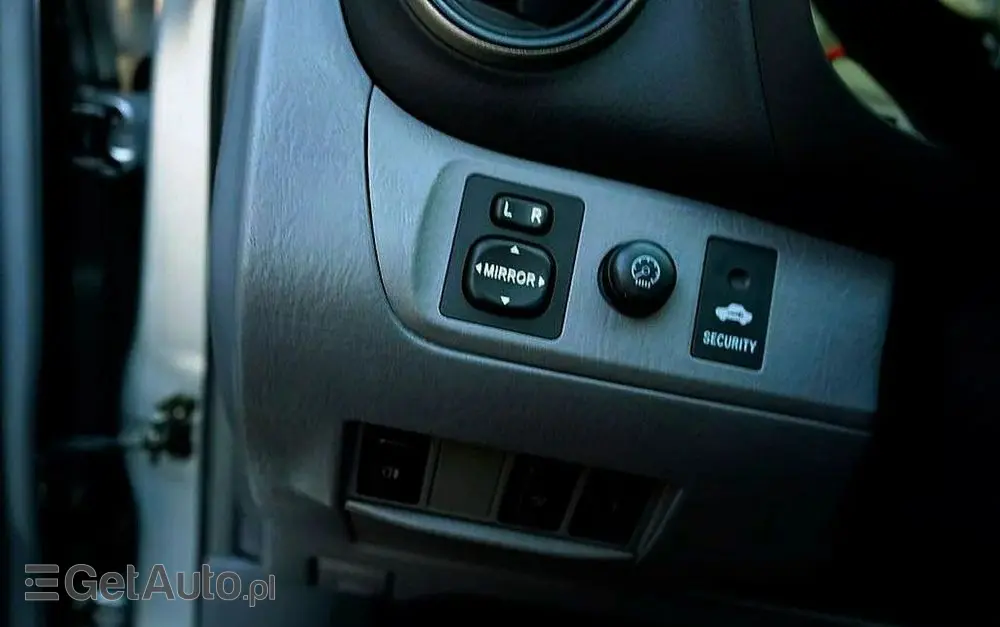 TOYOTA RAV4 2.0 D-4D 4x4