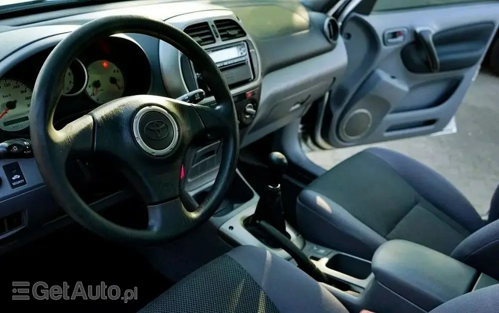 TOYOTA RAV4 2.0 D-4D 4x4