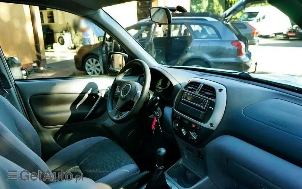 TOYOTA RAV4 2.0 D-4D 4x4