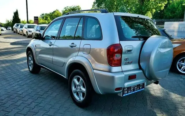 TOYOTA RAV4 2.0 D-4D 4x4