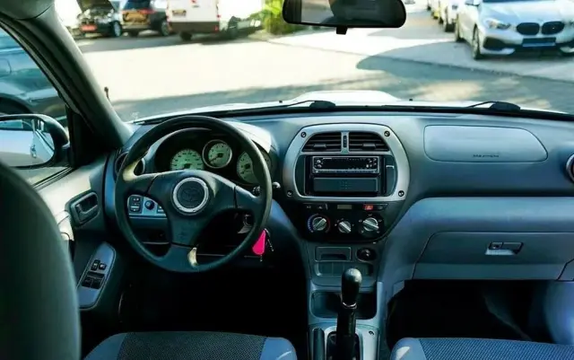 TOYOTA RAV4 2.0 D-4D 4x4