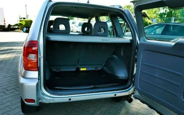 TOYOTA RAV4 2.0 D-4D 4x4