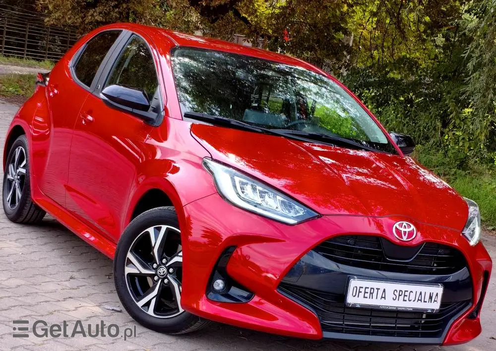 TOYOTA Yaris Hybrid 1.5 Premiere Edition