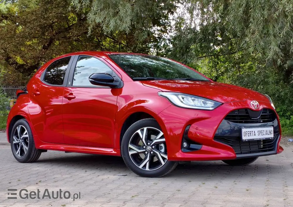 TOYOTA Yaris Hybrid 1.5 Premiere Edition