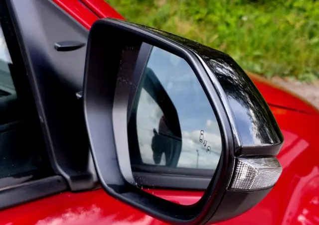 TOYOTA Yaris Hybrid 1.5 Premiere Edition