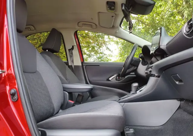 TOYOTA Yaris Hybrid 1.5 Premiere Edition