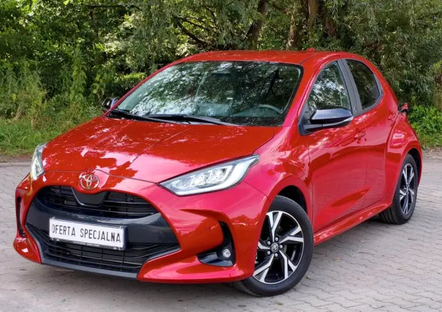 TOYOTA Yaris Hybrid 1.5 Premiere Edition