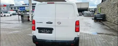 OPEL Vivaro 