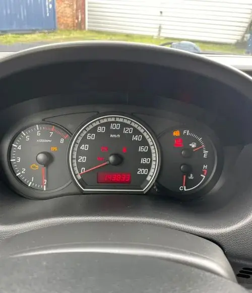 SUZUKI Swift 