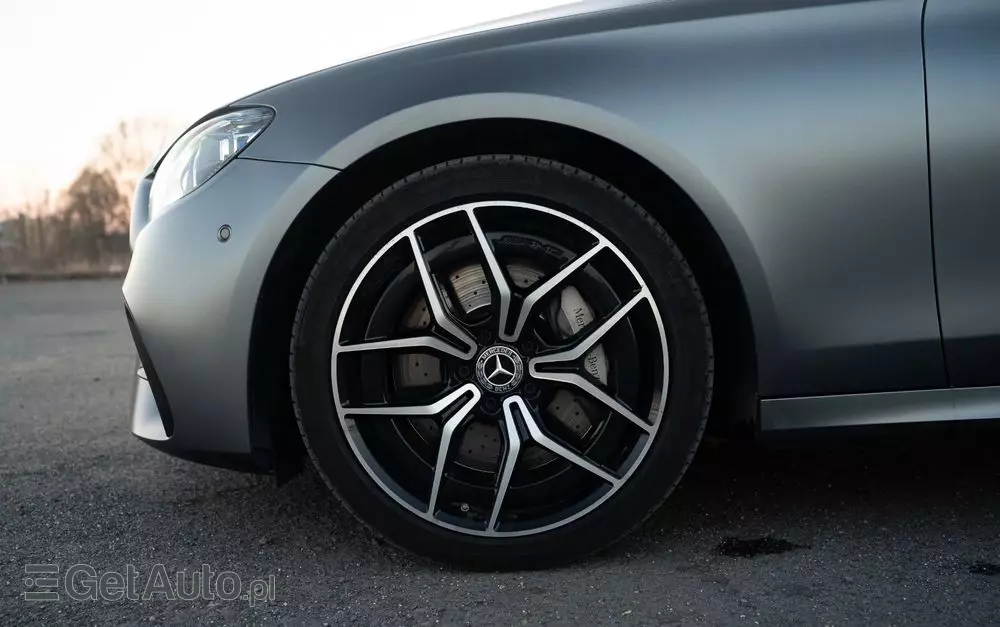 MERCEDES-BENZ Klasa E 400 d 4-Matic AMG