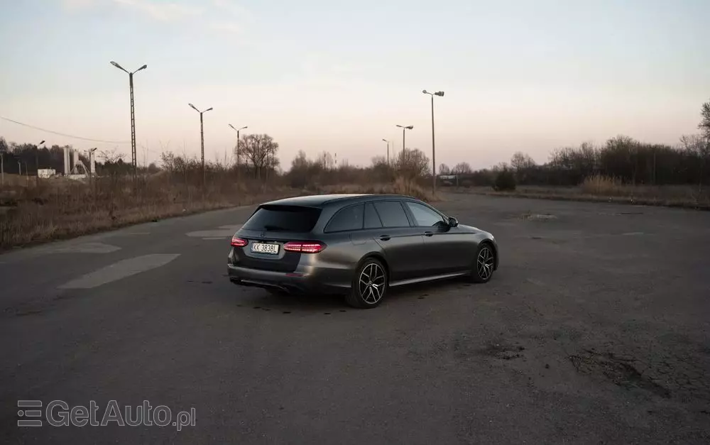 MERCEDES-BENZ Klasa E 400 d 4-Matic AMG