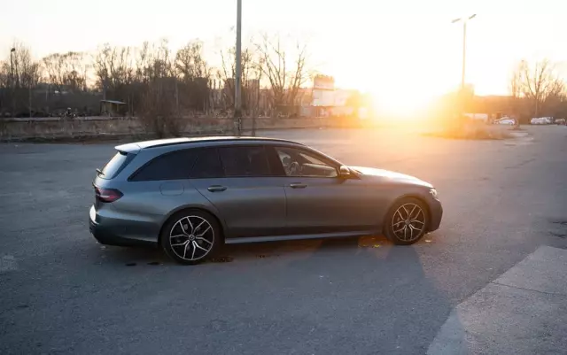 MERCEDES-BENZ Klasa E 400 d 4-Matic AMG