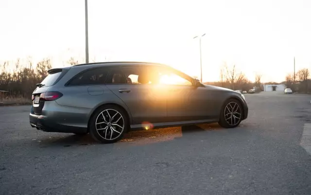 MERCEDES-BENZ Klasa E 400 d 4-Matic AMG