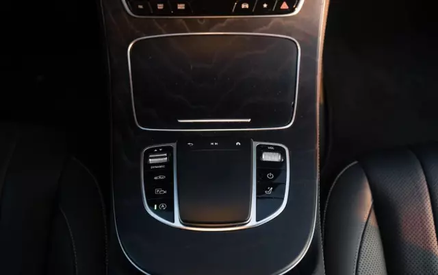 MERCEDES-BENZ Klasa E 400 d 4-Matic AMG